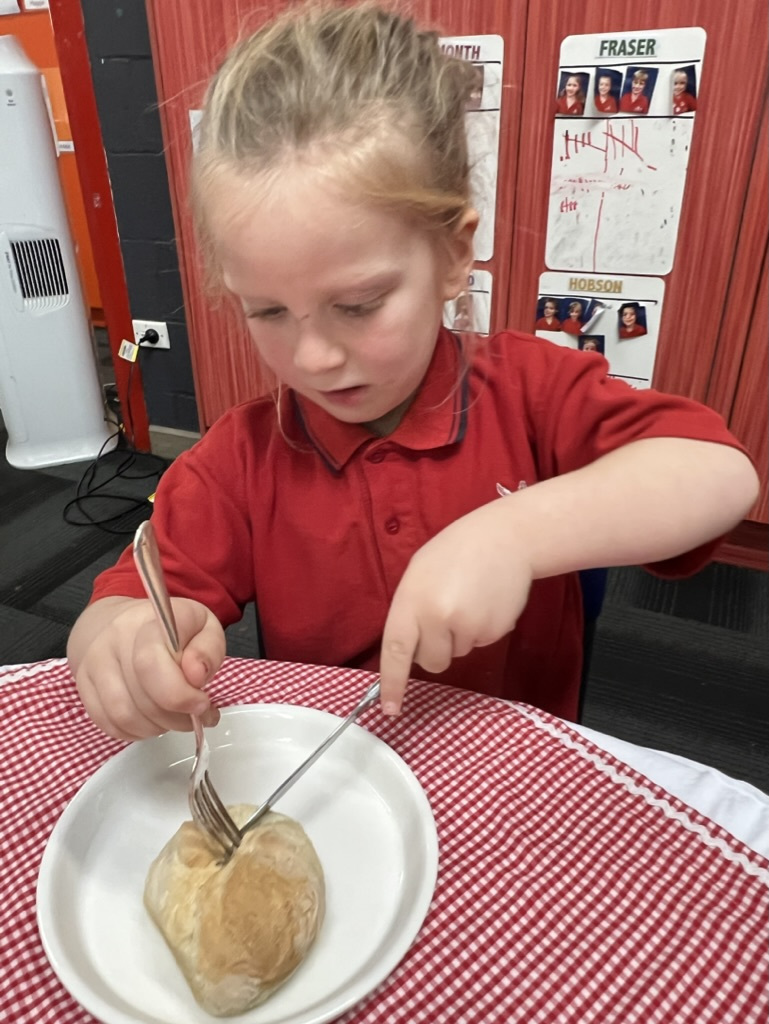 06878 DA3 974 E 4 B01 8 BA0 9 BF94 BE2 F72 B 1 105 c