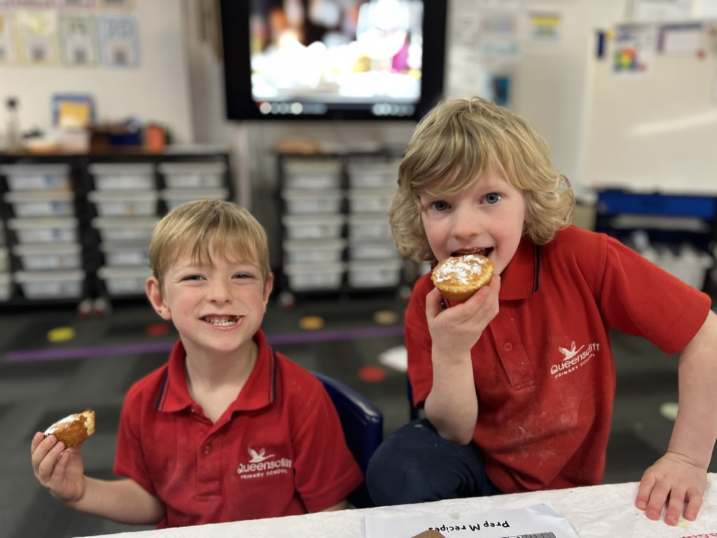 55 F2 B3 AE DE09 41 F1 8546 12647 C5 BB894 1 105 c